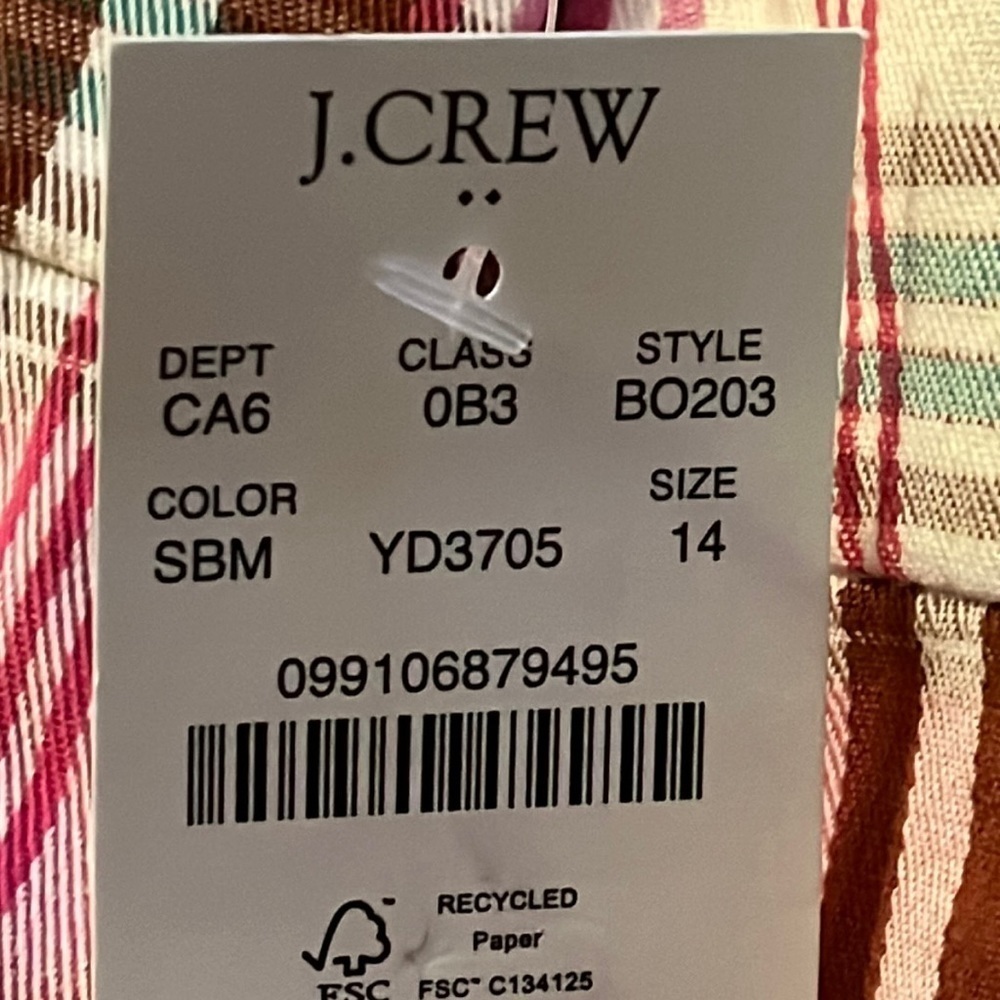 J. Crew women’s classic chino 3.5” Re-Imagined, inspired by the people & planet. - Picture 5 of 6